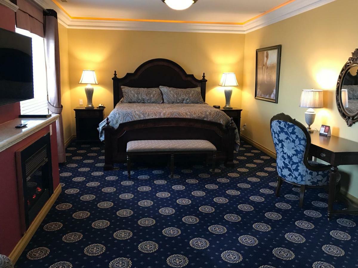 Chateau Louis Hotel & Conference Centre Едмонтон Екстер'єр фото