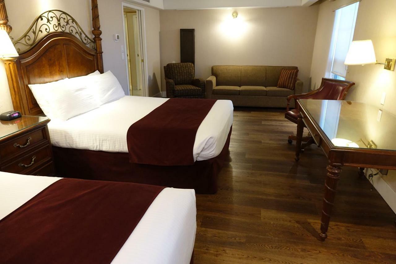 Chateau Louis Hotel & Conference Centre Едмонтон Екстер'єр фото